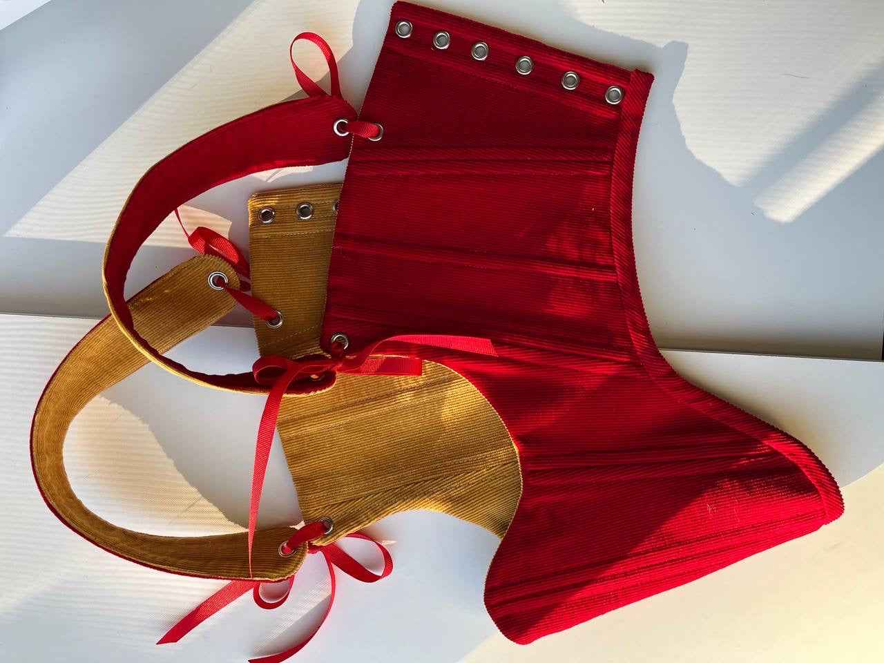 Reversible red/mustard underbust corsage with removable shoulder straps, xs-s