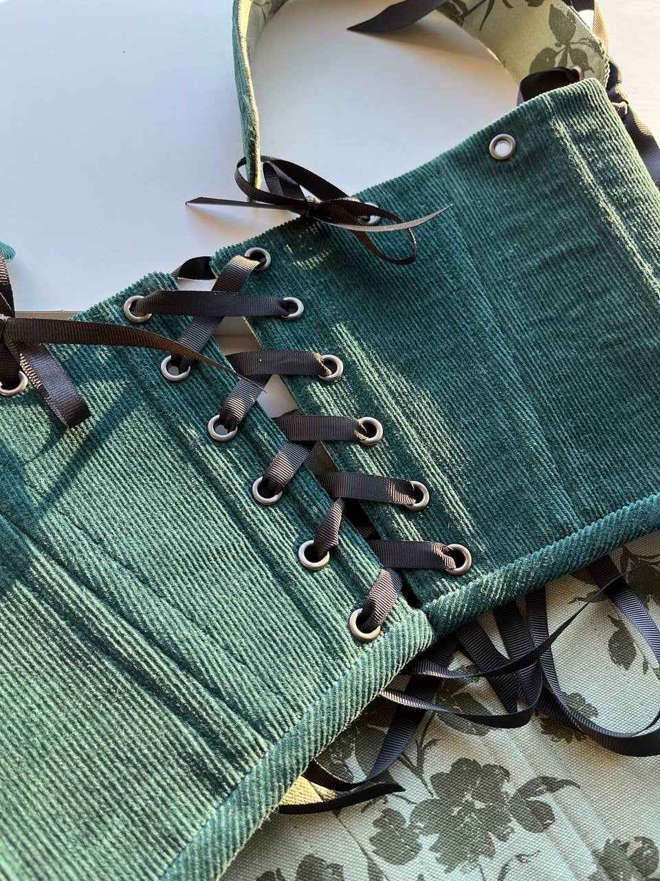 Reversable corduroy Pine green/floral underbust corsage size S/M