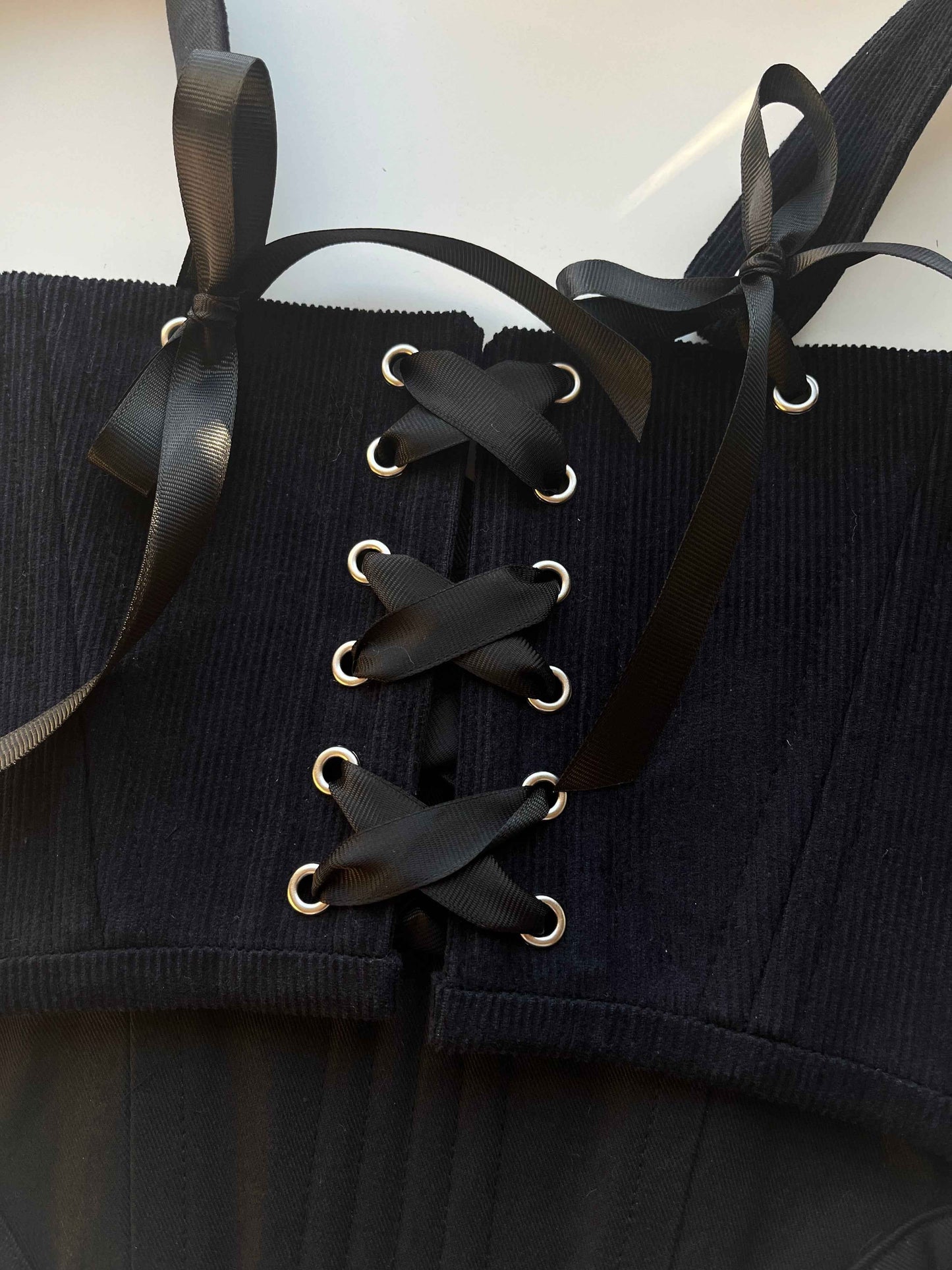 Reversible cotton twill black/dark blue cotton corduroy underbust corsage with removable shoulder straps 🖤💙
