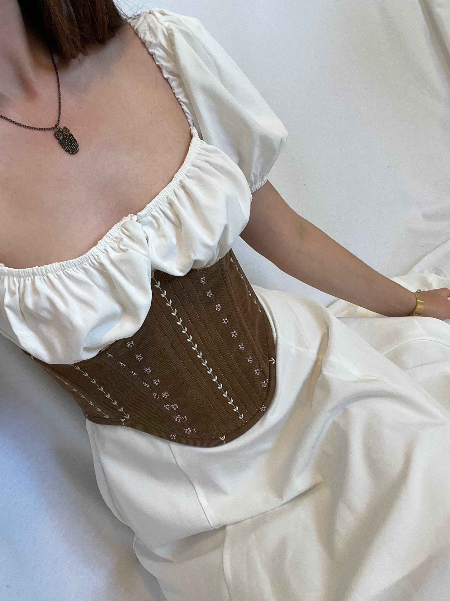 Brown underbust corsage belt  with floral embroidery, size M