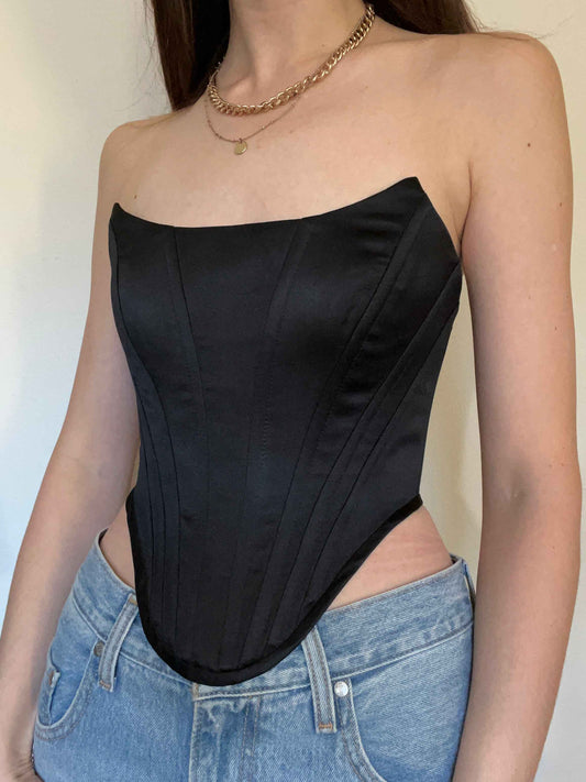 Black strapless corset