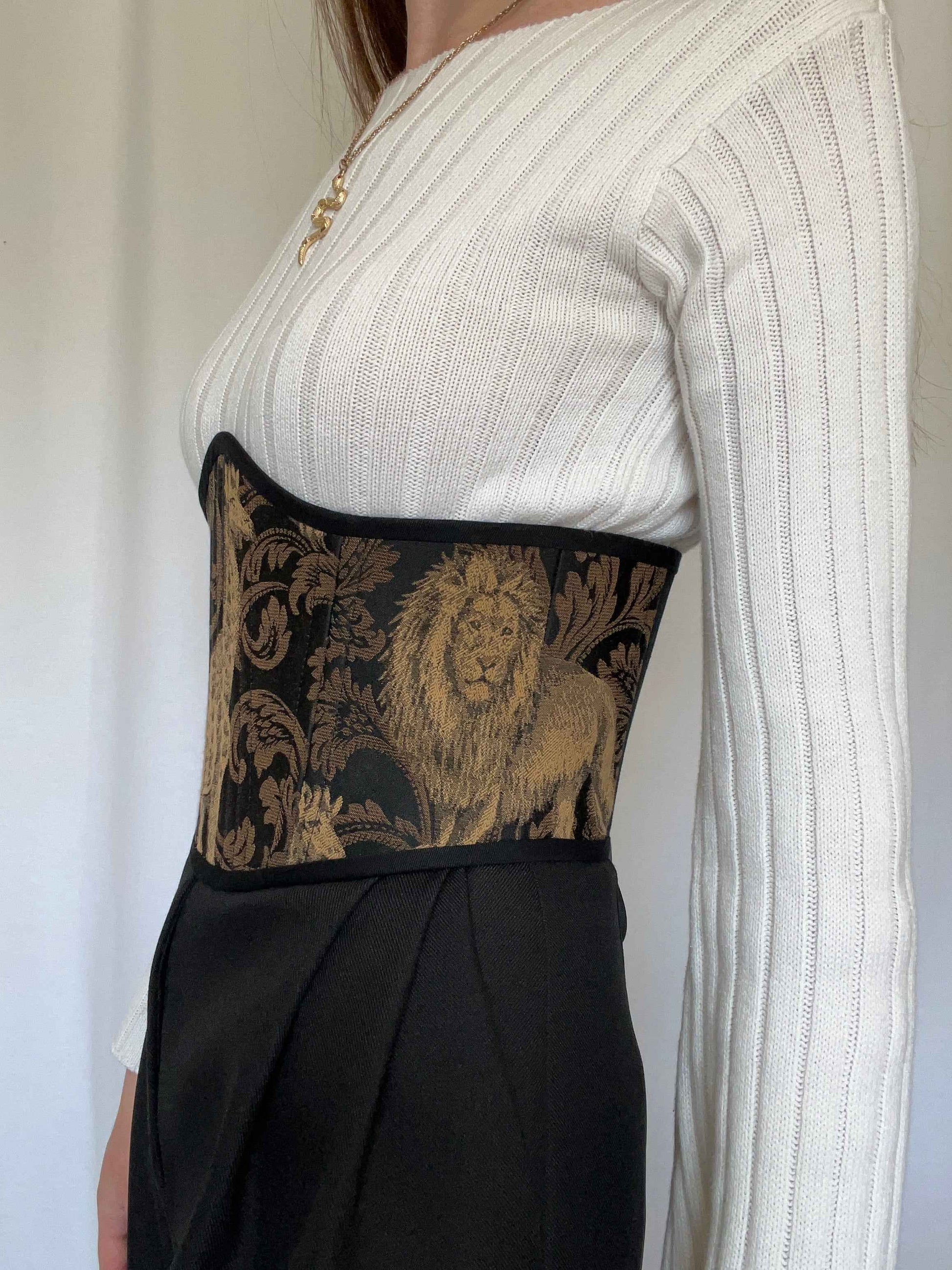 Underbust corsage belt “Wild grace”