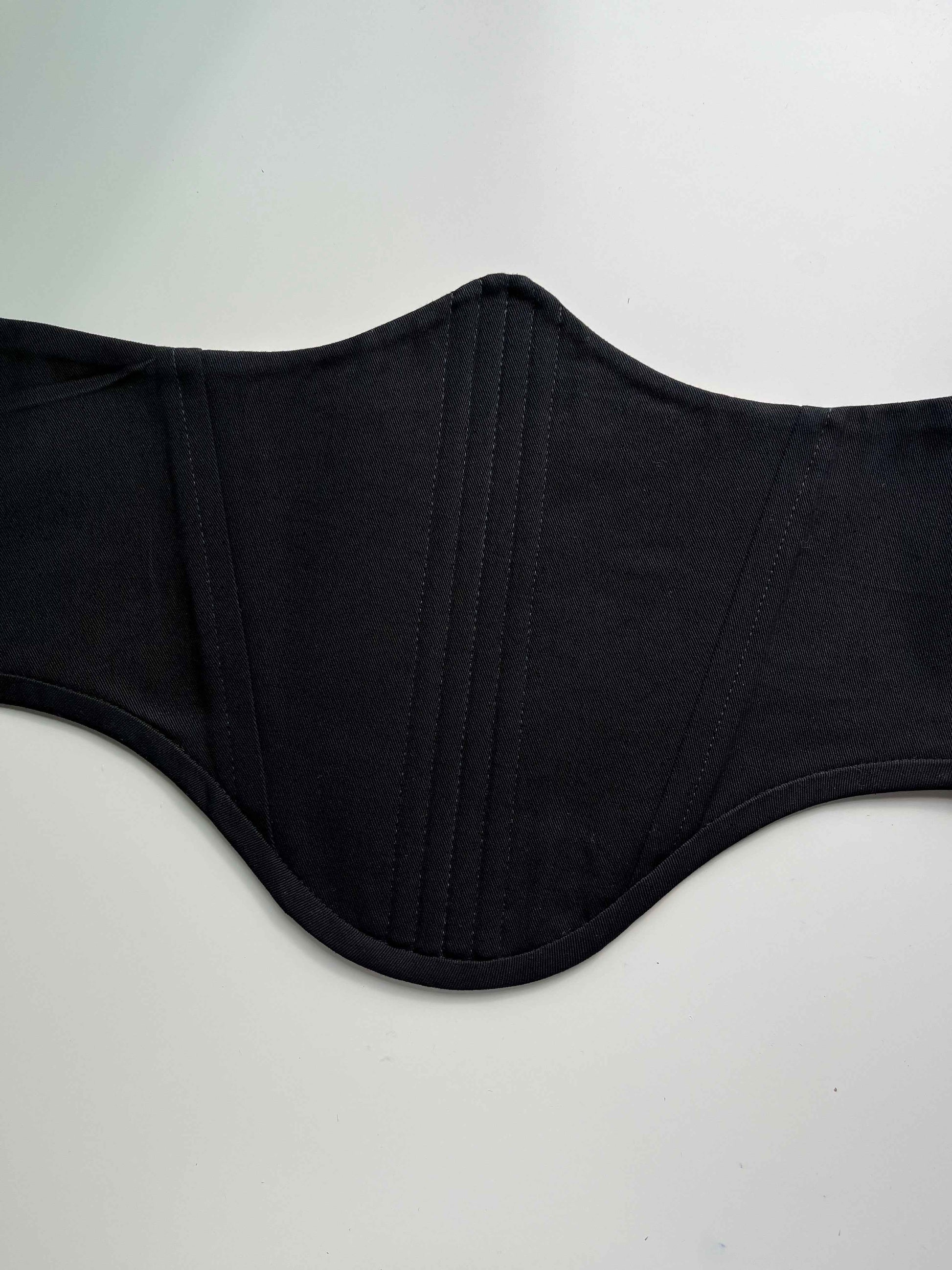 Reversible Corsage Belt in Black Twill & Damask