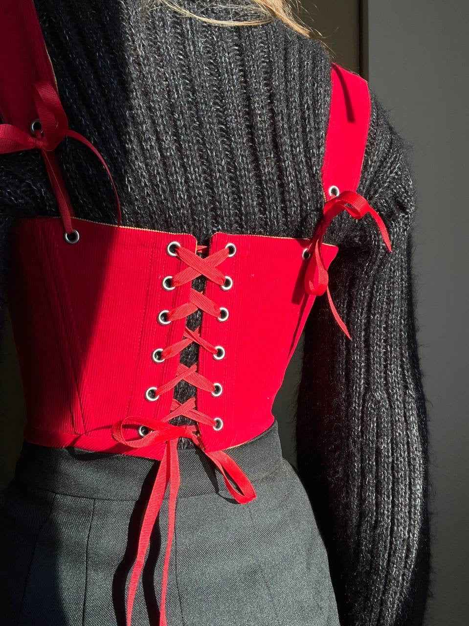 Reversible red/mustard underbust corsage with removable shoulder straps, xs-s