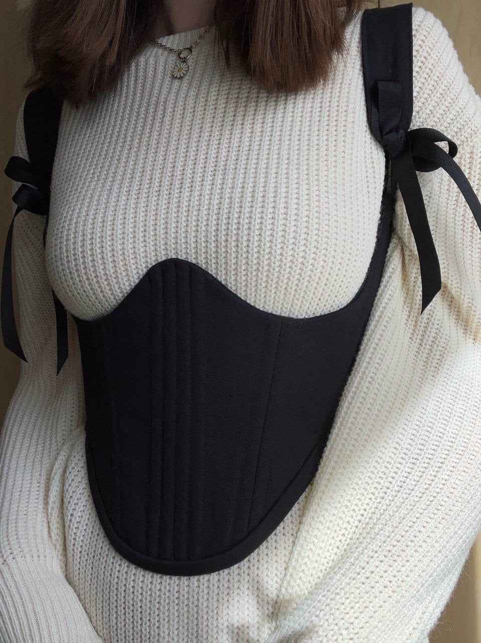 Black Underbust Corset for Stunning Silhouette 🖤