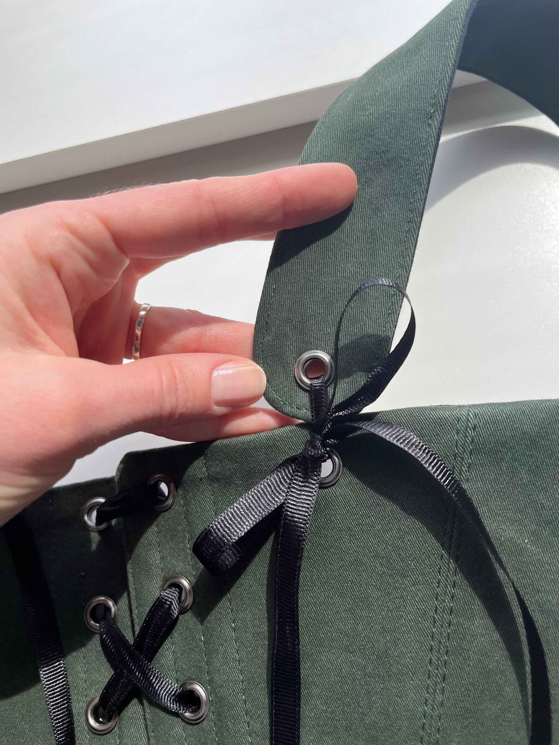 Rebersible Black/ marble army green underbust corsage